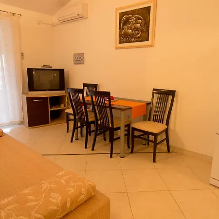 Apartment Boris 771 *