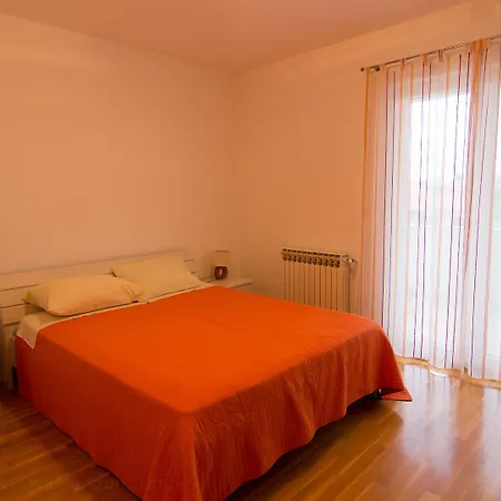 Boris 771 アパート