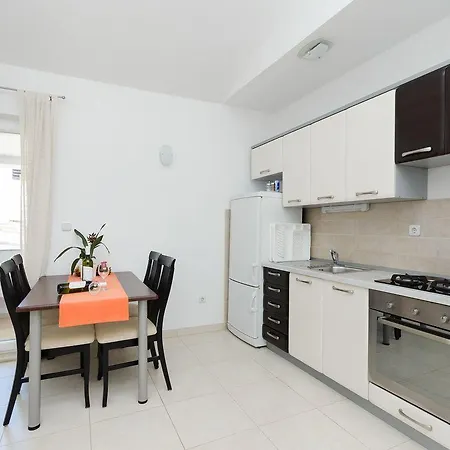 アパート Boris 771 *