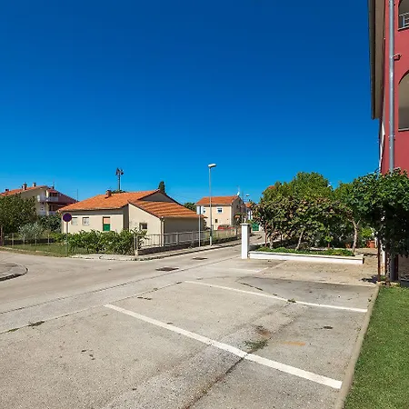 Boris 771 アパート