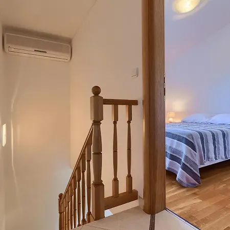 Boris 771 Apartment *