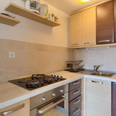 Boris 771 Apartment *