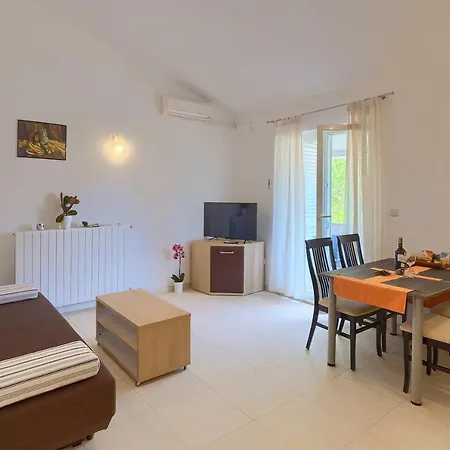 Apartment Boris 771 Fazana