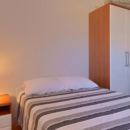 Boris 771 Apartment *