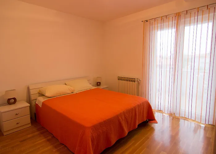 Boris 771 Apartment